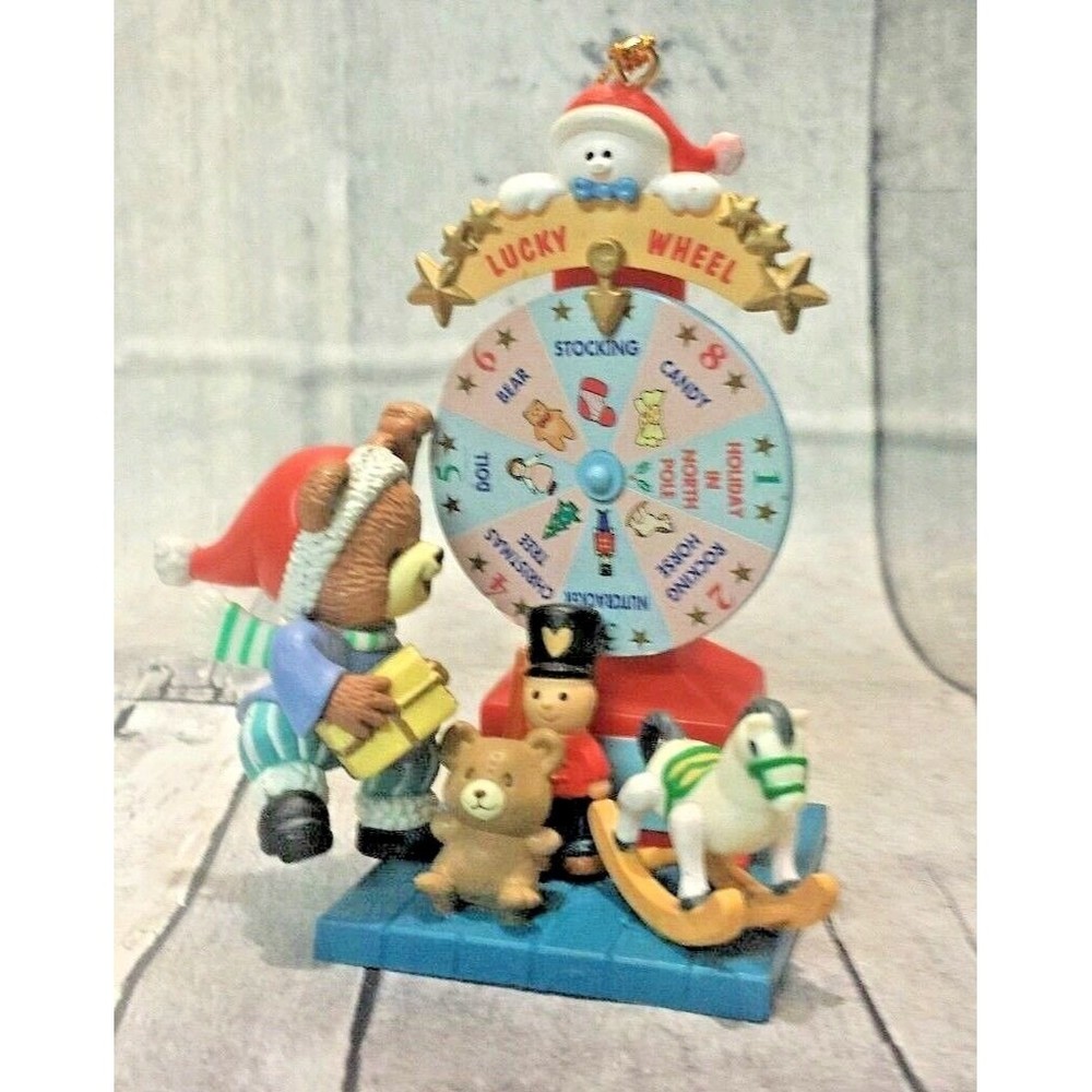 Mistletoe Magic Collection Lucky Christmas Prize Wheel Bear Toys Spin Ornament